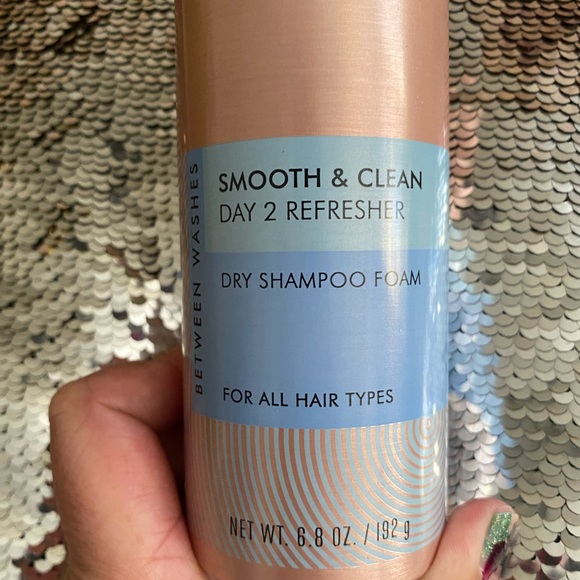 Nexxus Smooth & Clean Day 2 Refresher Dry Shampoo Foam Size 6.8 oz - Picture 5 of 6